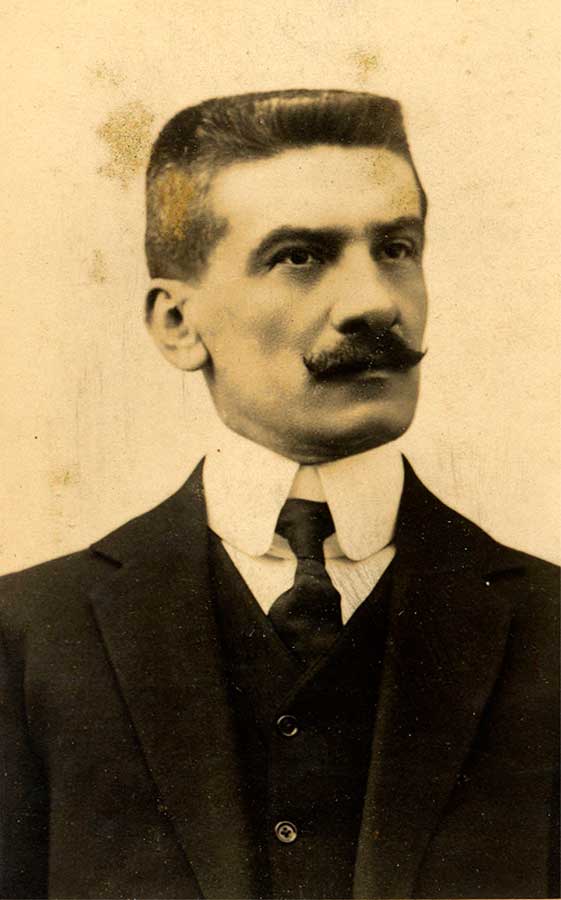 Ismael Enrique Arciniegas
