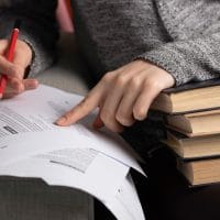 Cómo preparar tu expediente académico antes de traducirlo